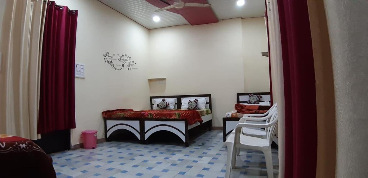 Blue Eye Backpackers Hostel Amritsar Esterno foto